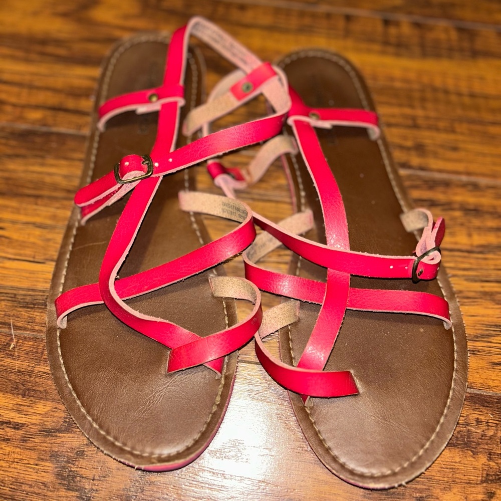 Mossimo supply Co sandals, red, super cute!